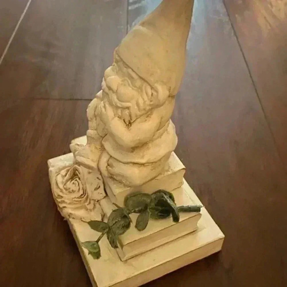 Homemade Gnome Accent Christmas Decor Paper Weight - Picture 5 of 6